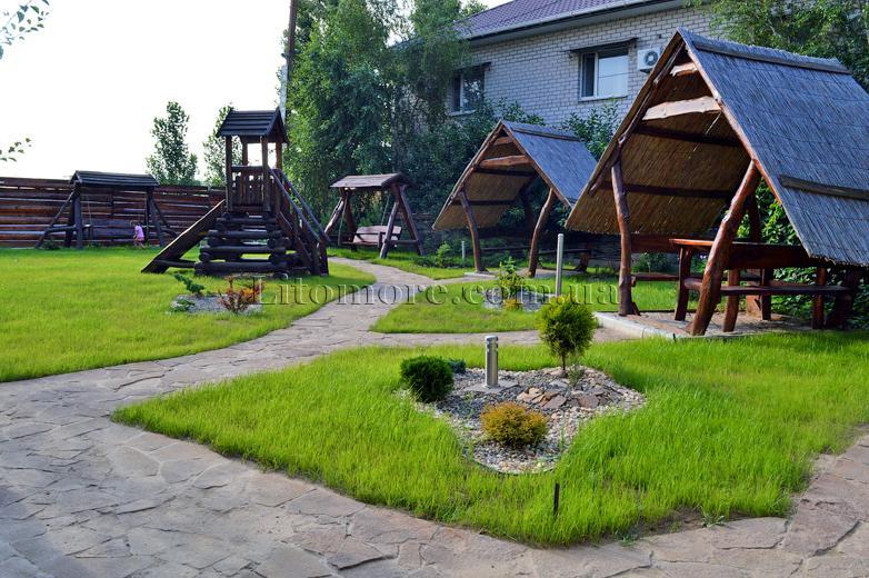 Barbaris Hotel Zaliznyy Port Exterior photo